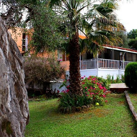 Hotel Tina Limni  Zewnętrze zdjęcie