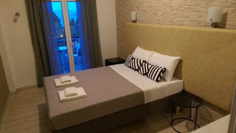 Hotel Tina Limni  Zewnętrze zdjęcie